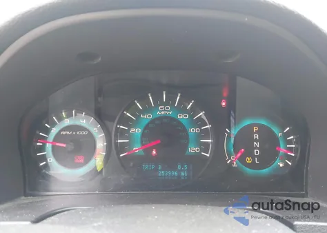 2010 Ford Fusion Sel z USA, uszkodzony, nr VIN 3FAHP0JA8AR135174